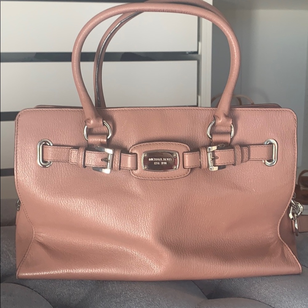 Medium mauve Michael Kors purse
